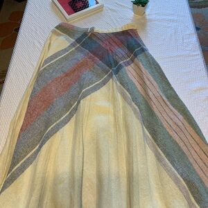 Chic Plaid A-Line Skirt in Cream and Gray